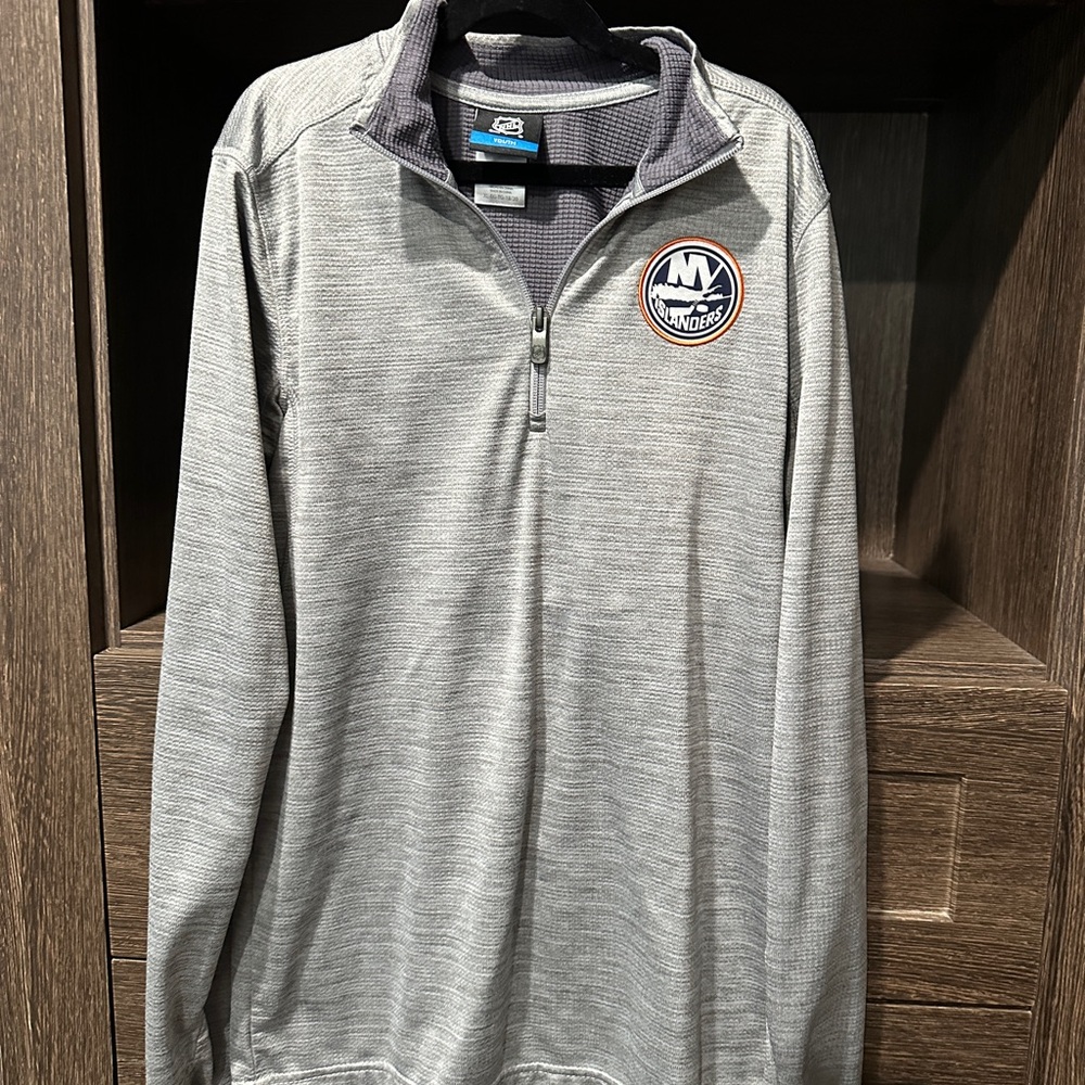NY Islanders Boys Bundle Hat NWT 1/4 Zip size Youth XL - Picture 4 of 6